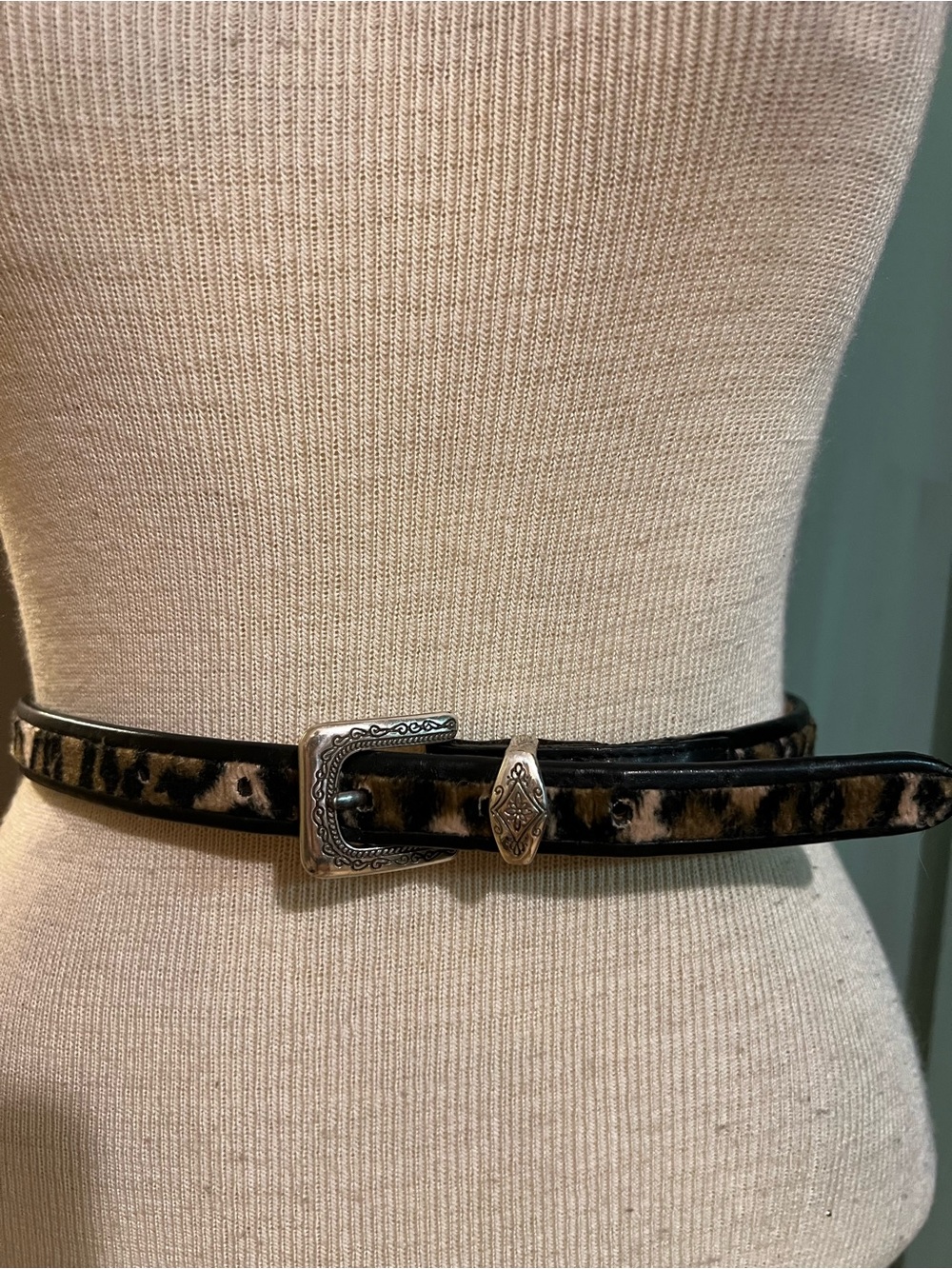 Vintage Brighton Leopard Print Faux Fur Belt w/ Silver Buckle Size 28 B7903 USA